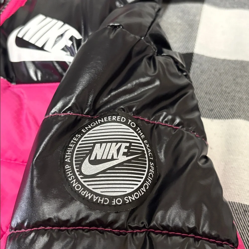 Nike Puffer Quilted Chevron Pink Black Hooded Coat Jacket Sz 2- 3T Girl Toddler